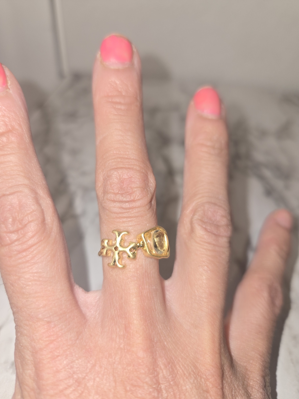 Toryburch Ring
